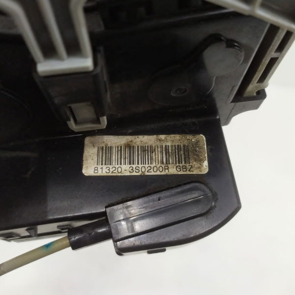 Fechadura Porta Dianteira Direita Hyundai Sonata 2011