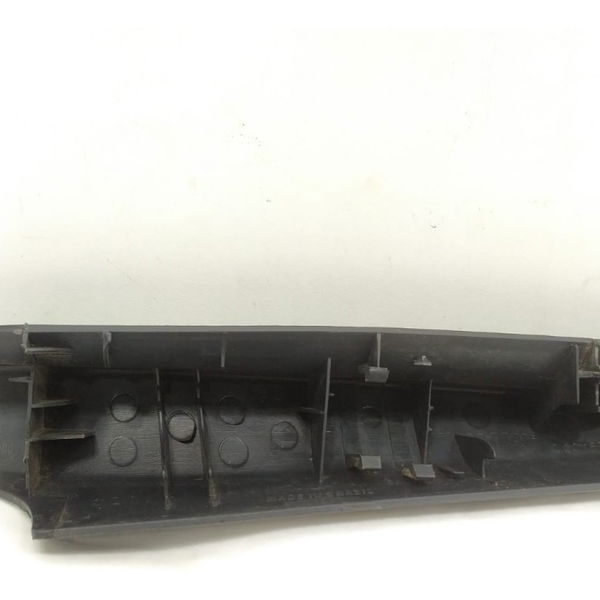 Moldura Interna Retrovisor Esquerdo Idea  2015  Detalhe