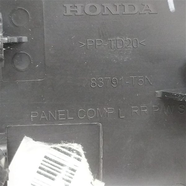 Moldura Botão Vidro Traseiro Esquerdo Honda Wrv 2018