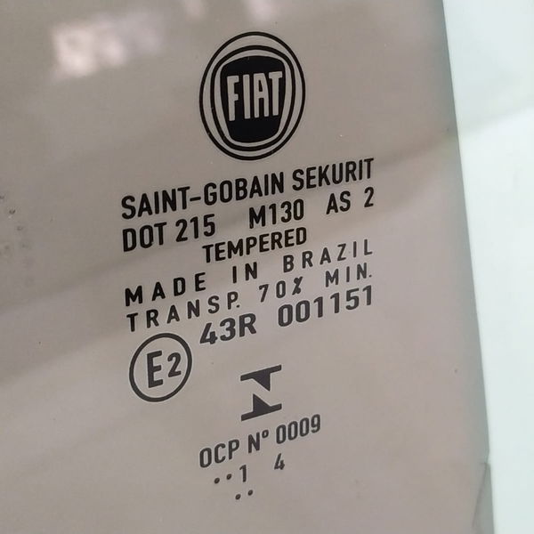 Vidro Porta Dianteira Direita Fiat Idea 2015
