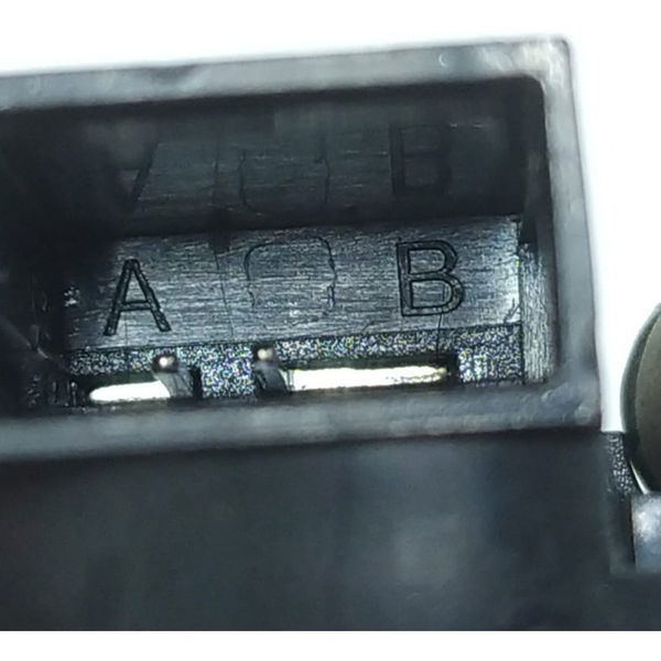 Tweeter Porta Dianteira Esquerda Gm Sonic 2012