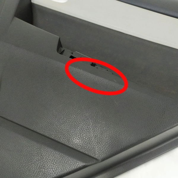 Forro Porta Traseira Direita Toyota Corolla 2016 N2 Detalhe