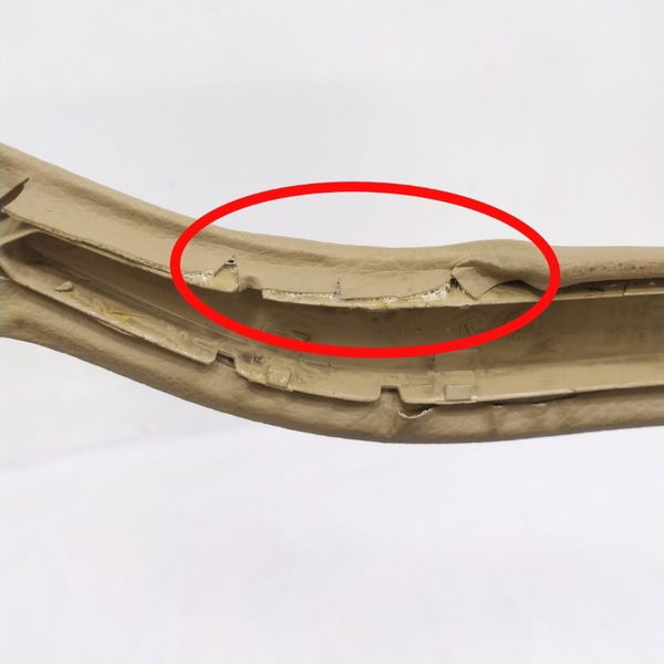 Acabamento Puxador Dianteira Direita X1 2013 Recuperado