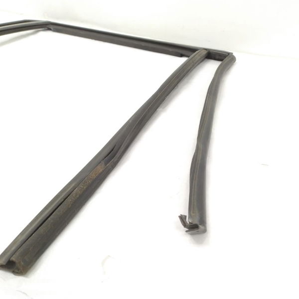 Borracha Guarnição Traseira Direita Bmw X1 2013