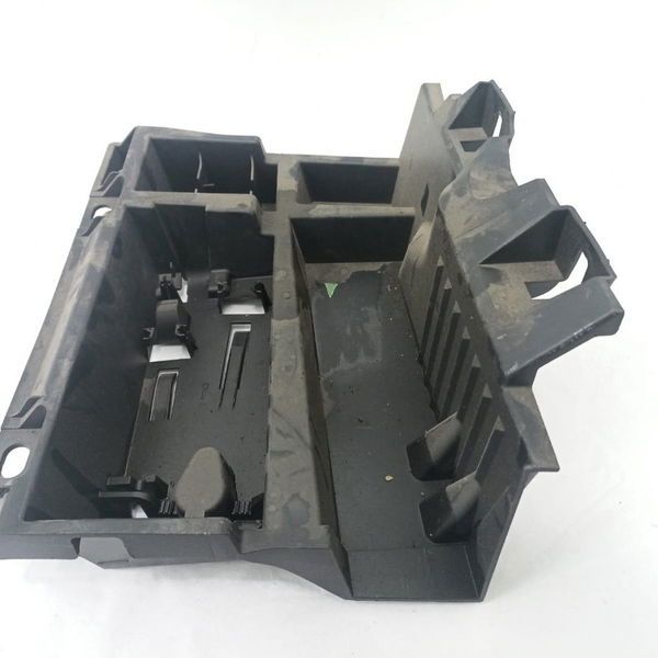 Caixa Moldura Suporte Ferramentas Bmw 320i Gt 2015