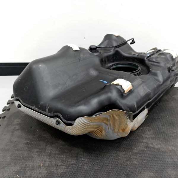 Tanque Combustível Gm Sonic 2012  Detalhe