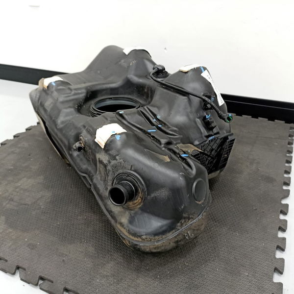 Tanque Combustível Gm Sonic 2012  Detalhe