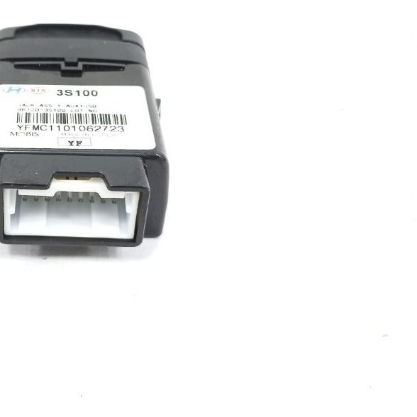 Entrada Usb Aux iPod Hyundai Sonata 2011  961203s100