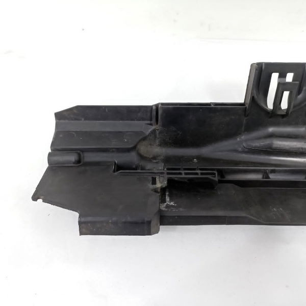 Suporte Radiador Lado Direito Bmw X1 2.0 Turbo 2012.13