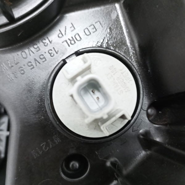 Farol Esquerdo Honda Wrv 2018 Recuperado 