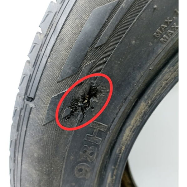 Pneu Kumho Crugen Premium 225/55 R18 98h N1 Detalhe Dot 0617