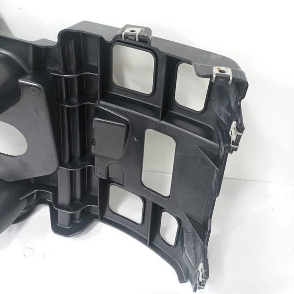 Guia Parachoque Traseiro Esquerdo Bmw X1 2013