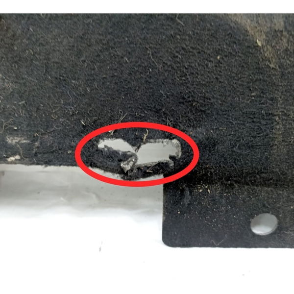 Forro Direito Assoalho Bmw X1 2.0 Turbo 2012.13 Detalhe