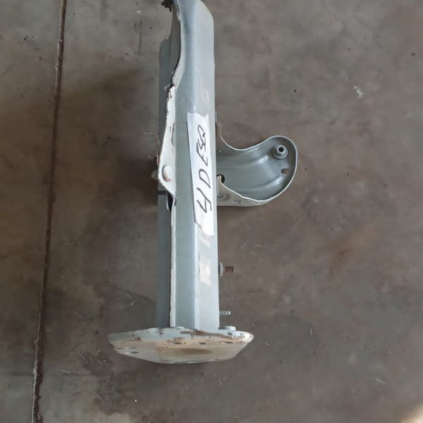 Bico Longarina Esquerda Jeep Renegade