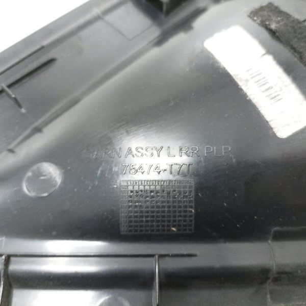 Acabamento Externo Traseiro Esquerdo Honda Hrv 2018