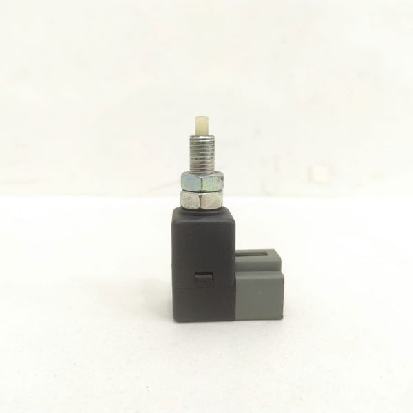 Interruptor Pedal Freio  Kia Cerato 2010 938103k000