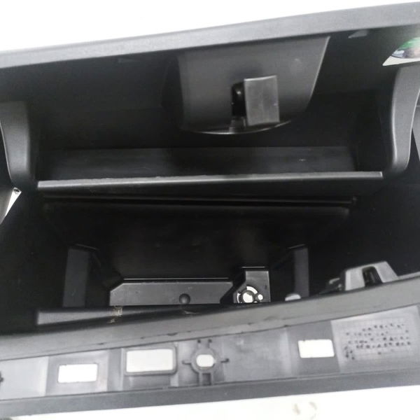 Tampa Porta Luvas Renault Fluence 2014