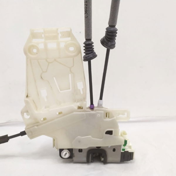 Fechadura Porta Traseira Direita Renegade 2019 Detalhe