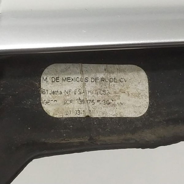 Pestana Externa Traseira Direita Vw Jetta 2014