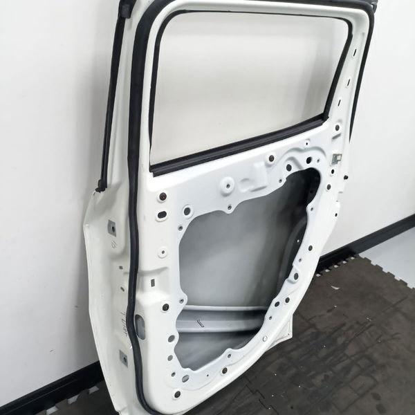 Porta Lata Traseira Direita Jeep Compass Flex 2018  Detalhe