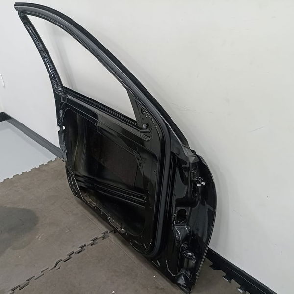 Porta Lata Dianteira Esquerda Mercedes Benz C300  V6 2011