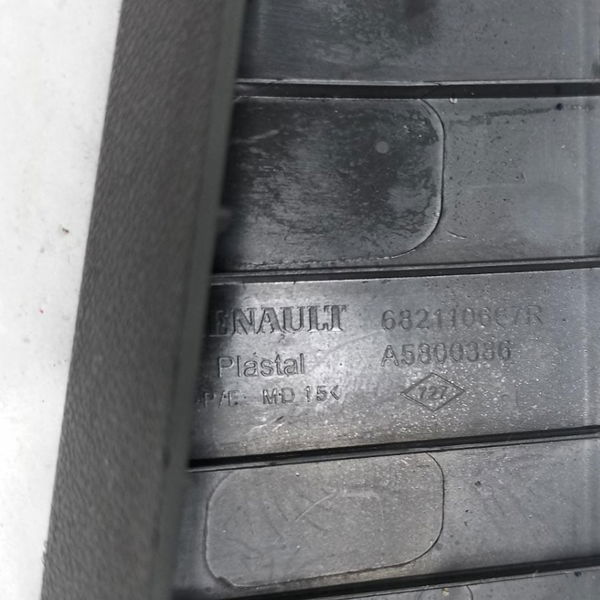 Moldura Acabamento Lado Direito Painel Fluence 2014.15