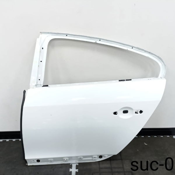 Porta Lata Traseira Esquerda Fluence 2014.15  Detalhe