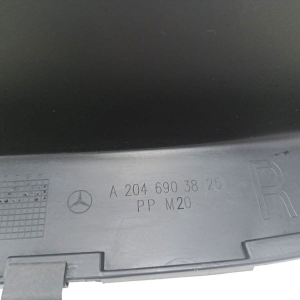 Acabamento Coluna Traseira Direito C300 V6 2011