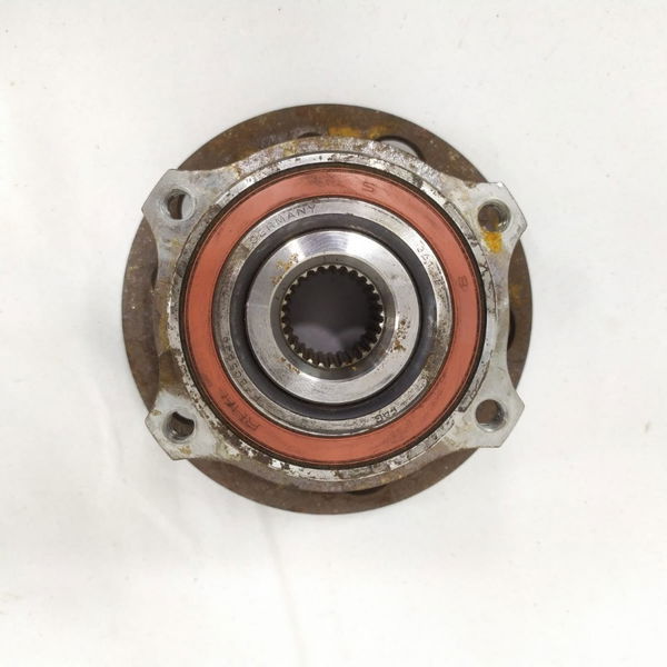 Cubo Rolamento Roda Traseiro Esquerdo C300 2011
