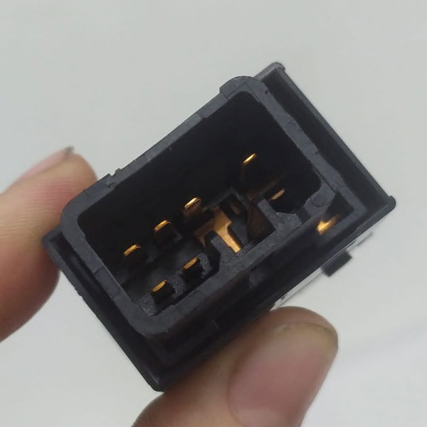 Botão Comando Vidro Traseiro Esquerdo Ix35 2015