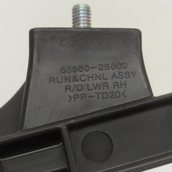 Guia Vidro Traseiro Direito Hyundai Ix35 2014 2015