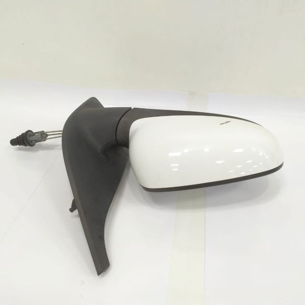 Retrovisor Direito Fiat Mobi 2017 Detalhe