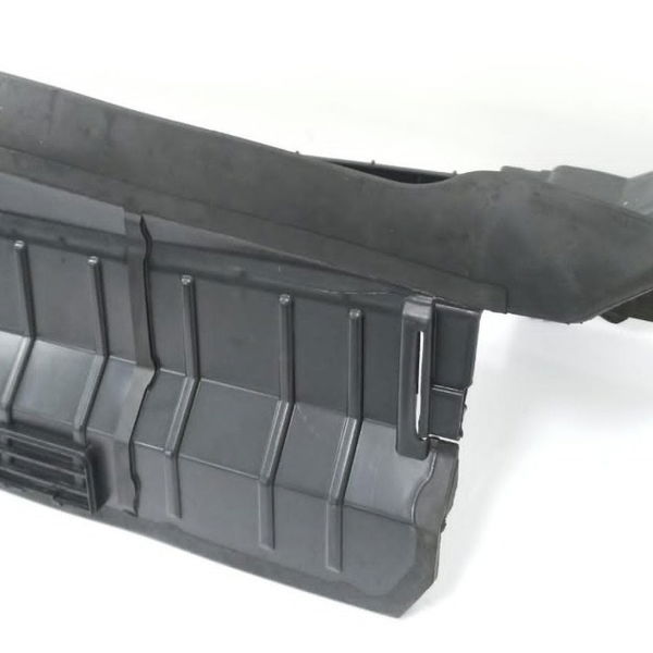 Defletor Radiador Mercedes A200 2014-15