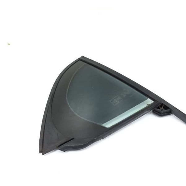 Vidro Fixo Traseira Direita Mercedes Gla200 2016