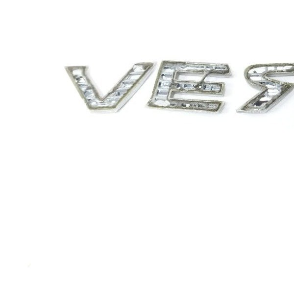 Emblema Nissan Versa 2018-19