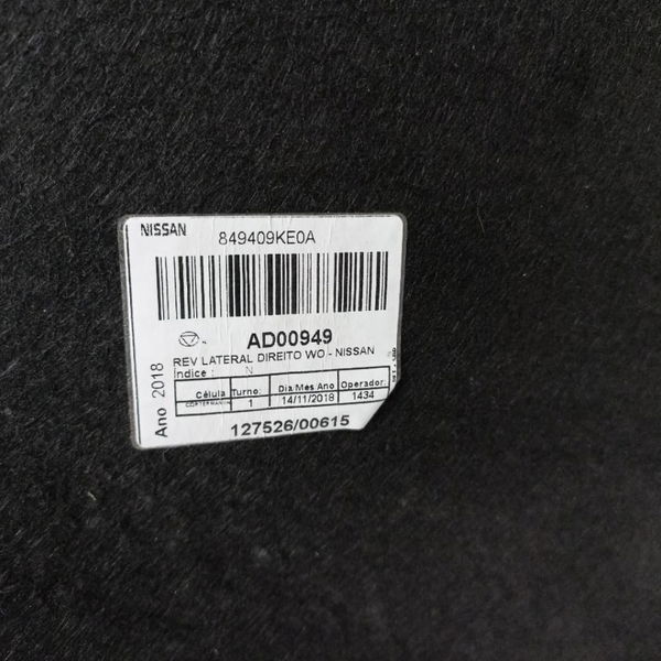 Forro Lateral Direito Porta Malas Nissan Versa 2019