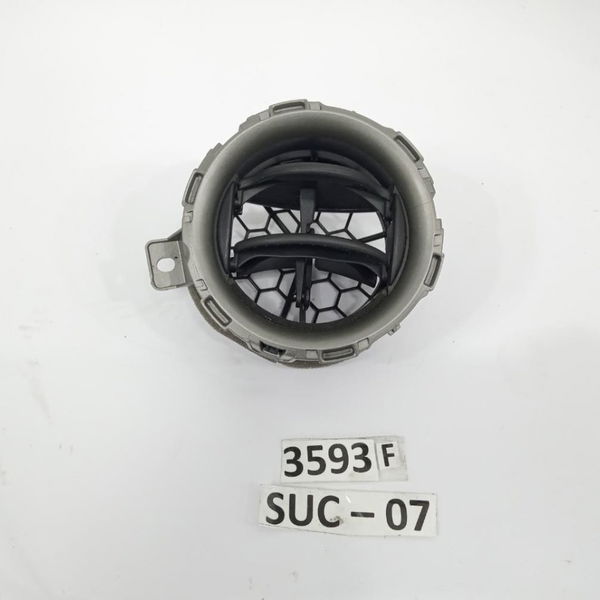 Difusor De Ar Dianteiro Esquerdo Nissan Versa 2018 2019 