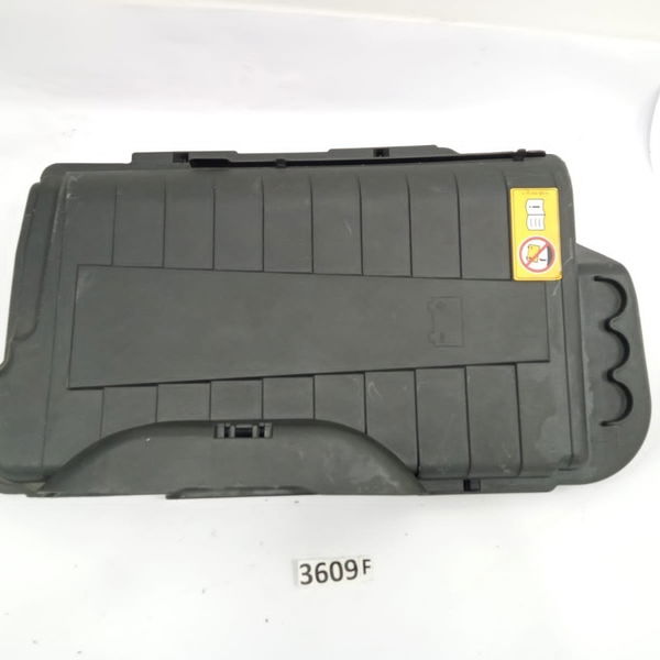 Tampa Caixa Bateria Mercedes Benz Gla 200 2015 2016