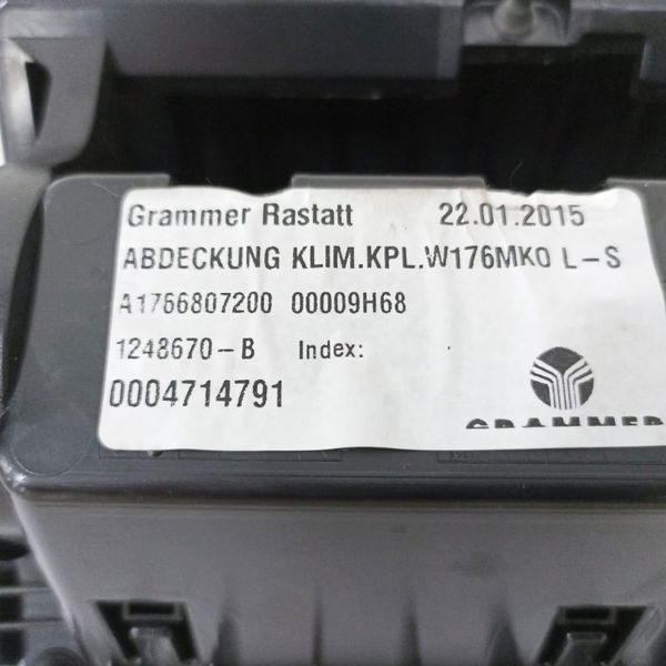 Porta Objeto Console Central Mercedes Gla 200  2016