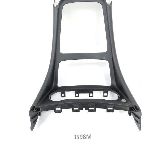 Moldura Acabamento Console Central Gla 200  2016