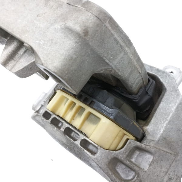 Coxim Esquerdo Motor Mercedes Gla200 2016