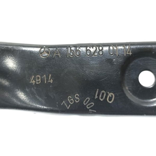 Suporte Paralama Esquerdo Mercedes Gla200 2016