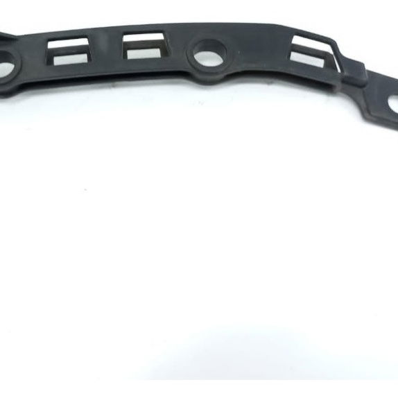 Suporte Parachoque Traseira Direita Mercedes Gla 2015 2016