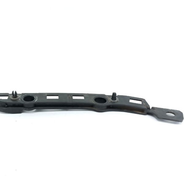 Suporte Parachoque Traseiro Esquerdo Mercedes Gla 2016