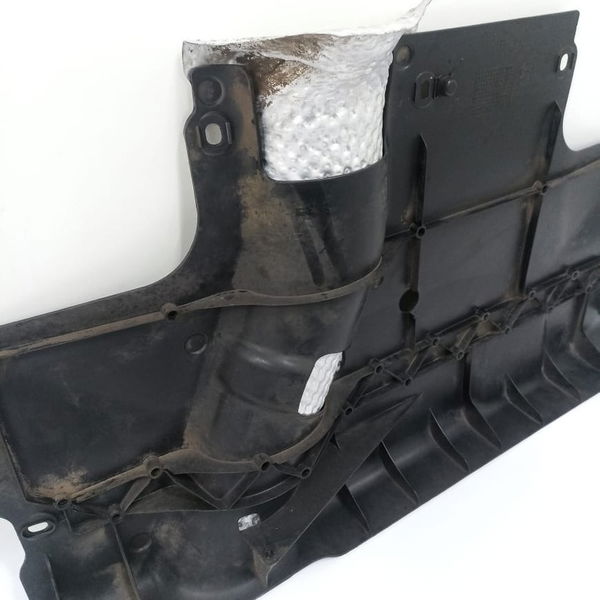 Acabamento Defletor Traseiro Mercedes Gla200  2016
