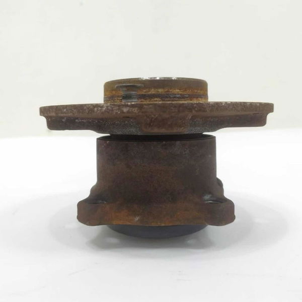 Cubo Rolamento Roda Traseiro Esquerdo Mercedes A200 2014