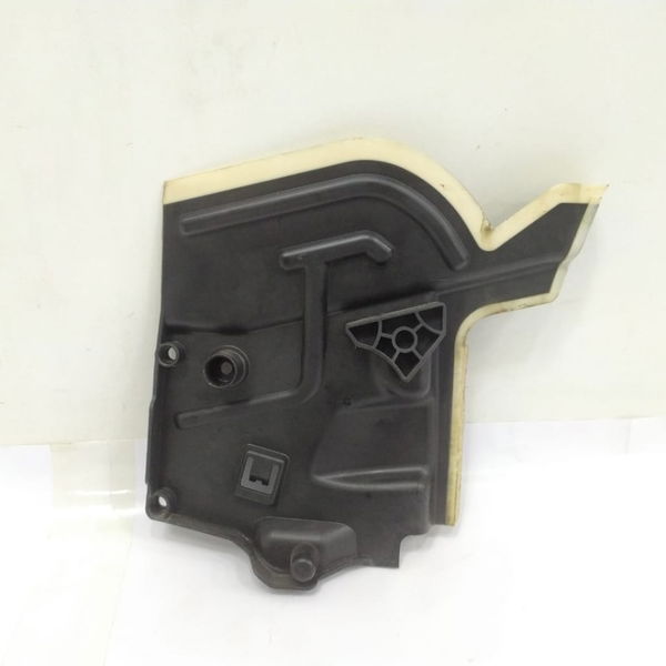 Guarda Pó Porta Dianteiro Direito Mercedes A200 2014