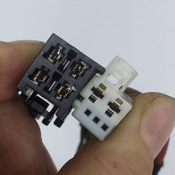 Chicote Porta Dianteira Direita Mercedes A200 2014 