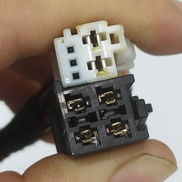 Chicote Porta Dianteira Esquerda Mercedes A200 2014