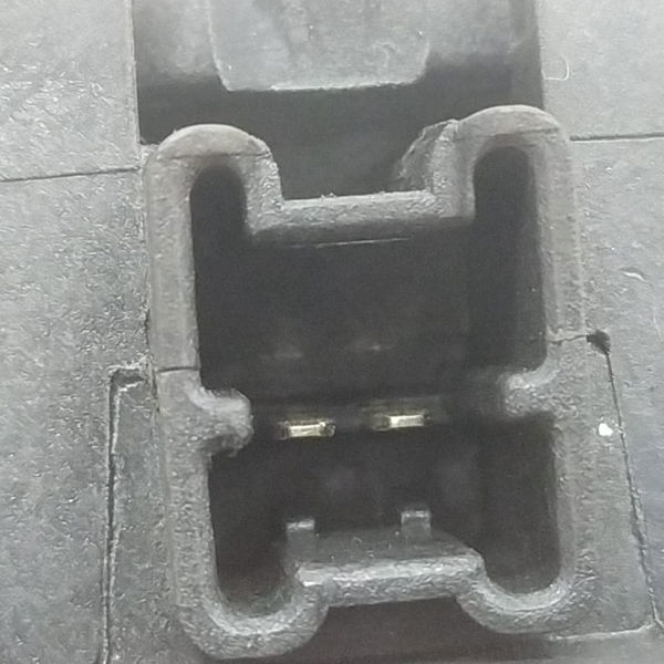 Alto Falante Porta Dianteira Direita Versa 2019 Detalhe